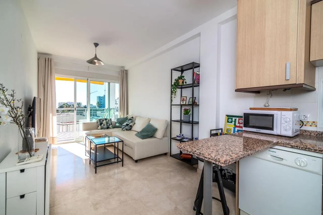 Apartment Seaviews 500M From The Beach Benalmadena Spain